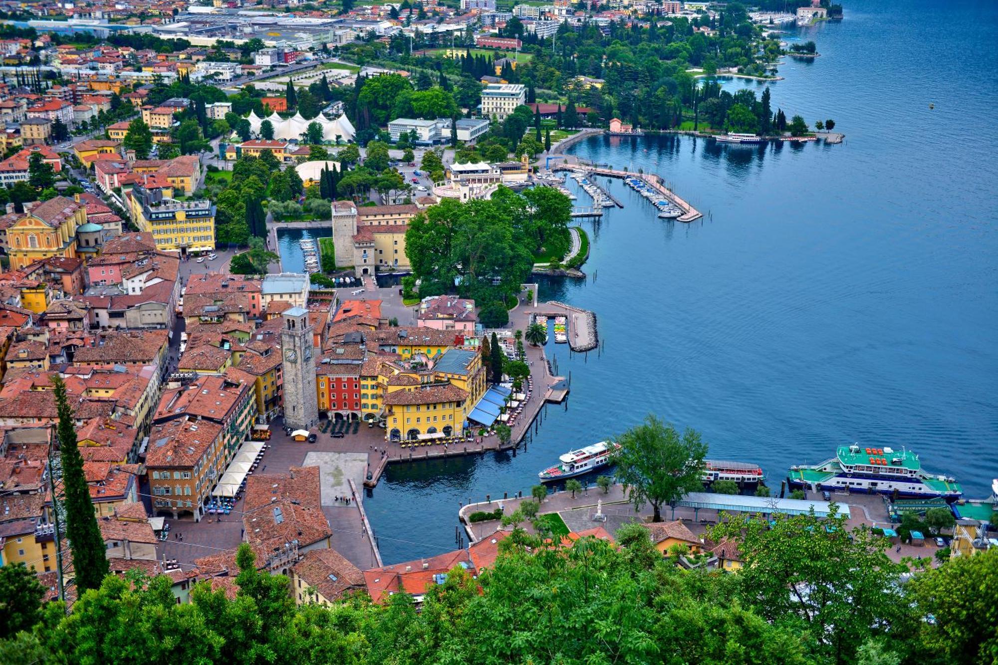 Casa Azzurra 150Mt From Lake - Happy Rentals Riva del Garda Extérieur photo